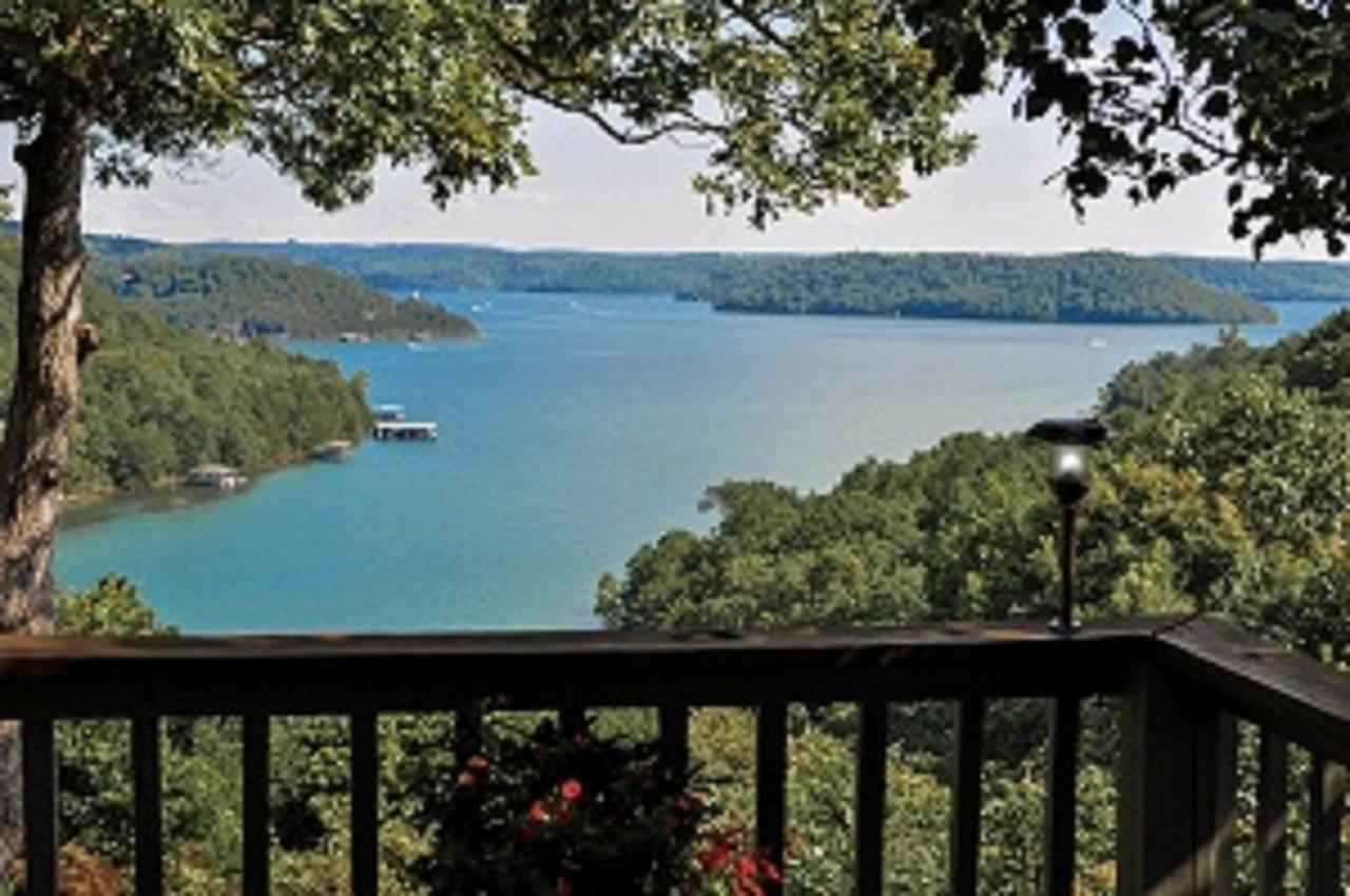 Suite Lake View,499838766:JPEG