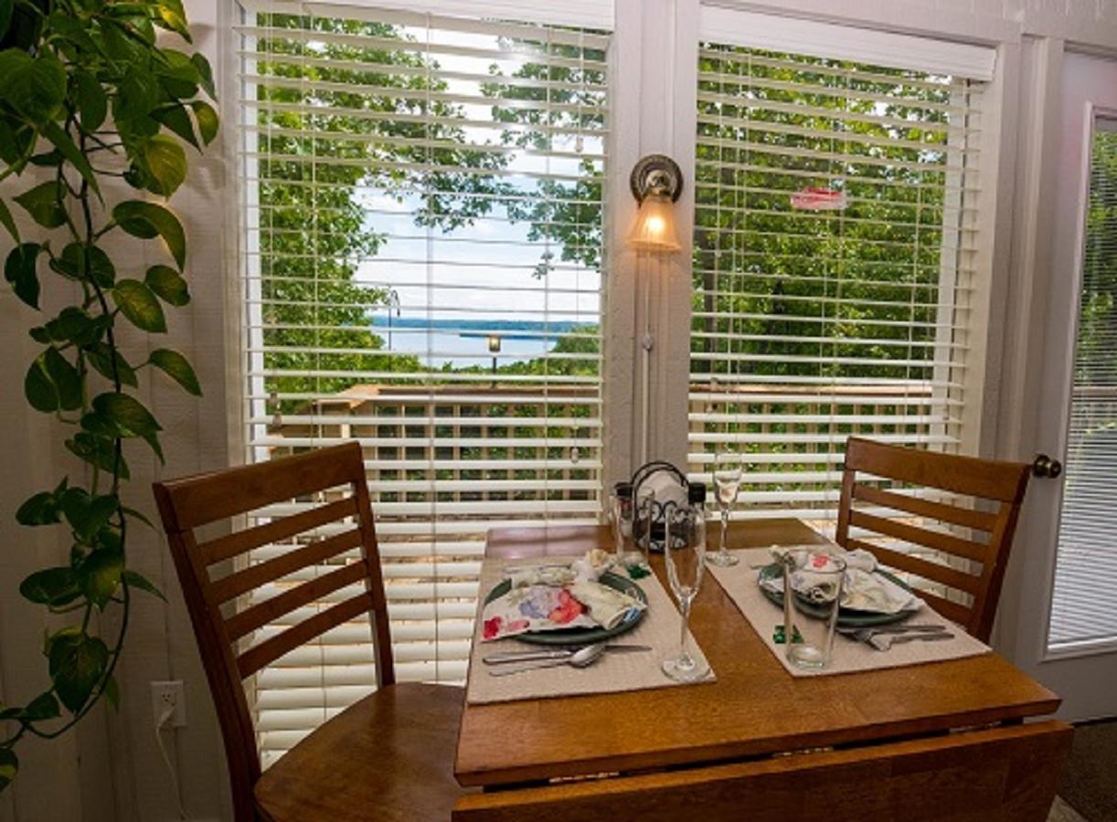 One-Bedroom Cottage,499835343:JPEG